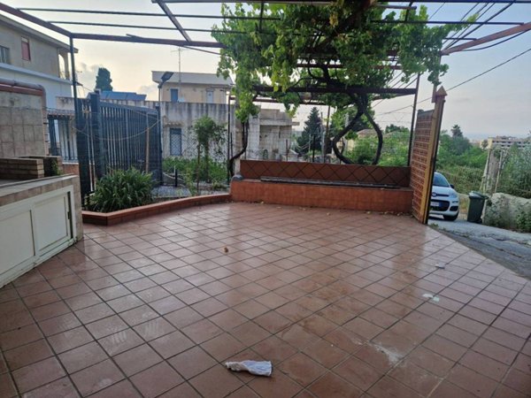 casa indipendente in vendita a Carini