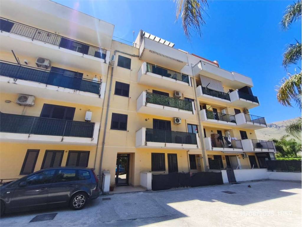 appartamento in vendita a Carini in zona Villagrazia di Carini