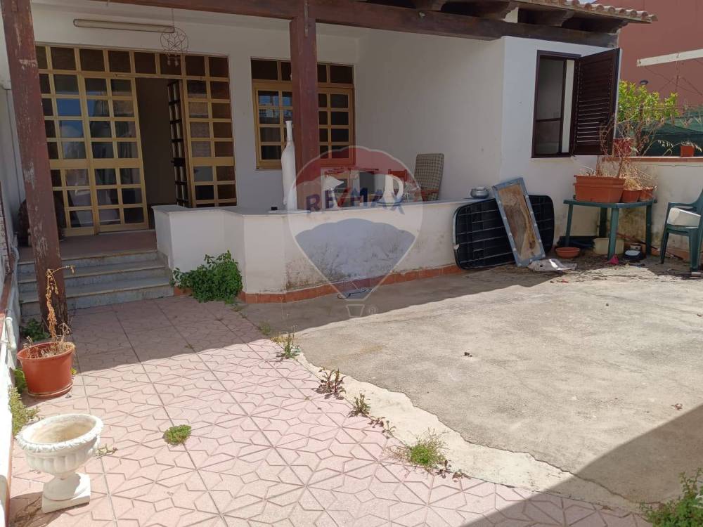 casa indipendente in vendita a Carini