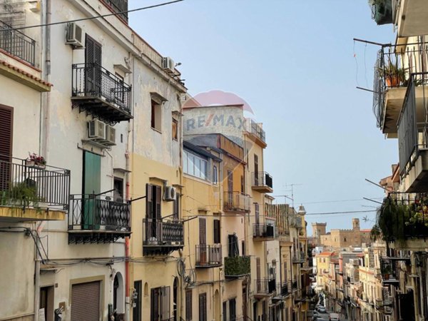 casa indipendente in vendita a Carini