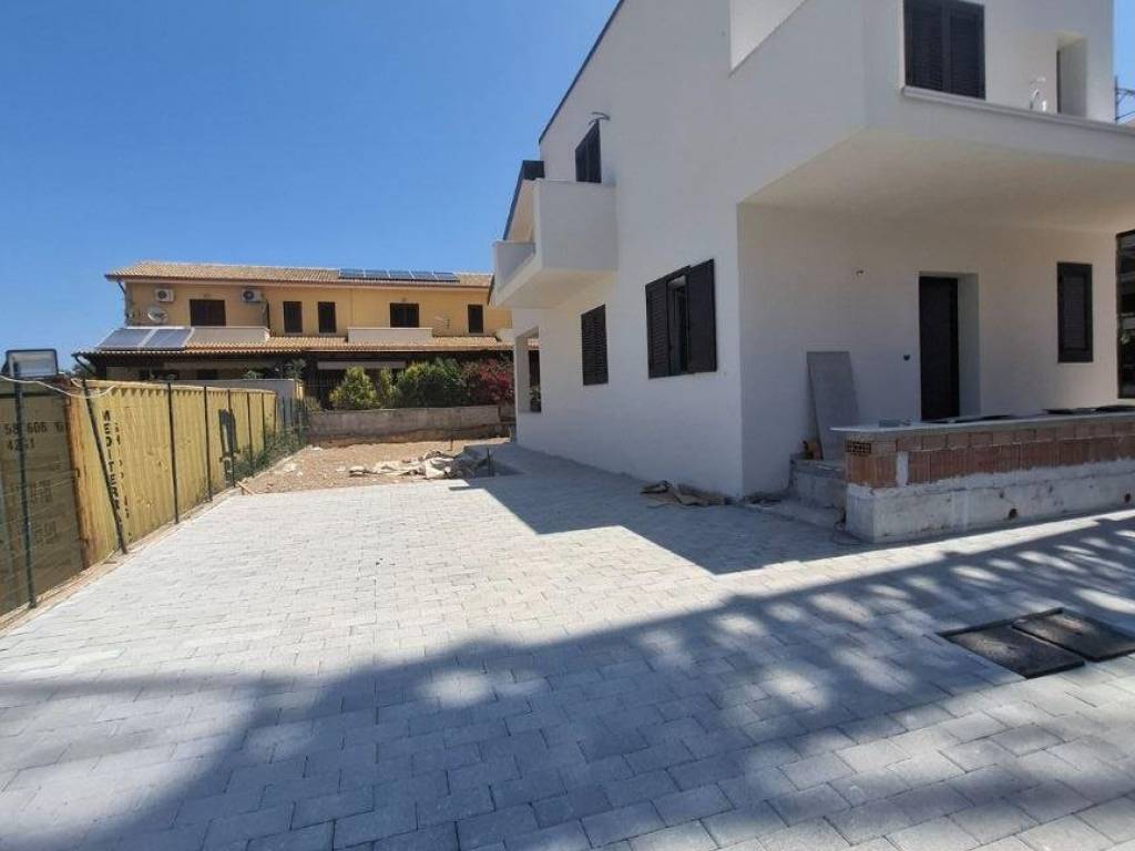 casa indipendente in vendita a Carini