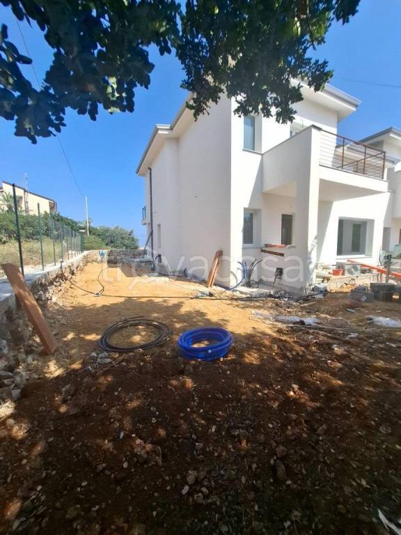 casa indipendente in vendita a Carini