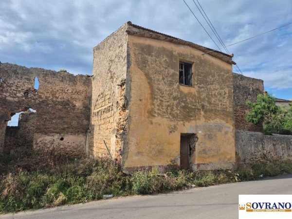 casa indipendente in vendita a Carini