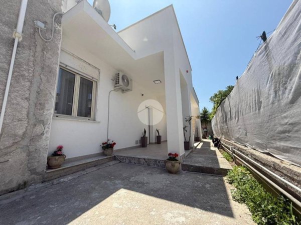 casa indipendente in vendita a Carini in zona Villagrazia di Carini