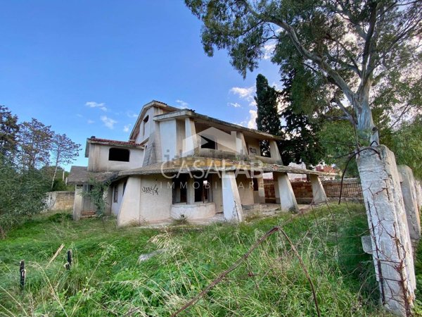 casa indipendente in vendita a Carini