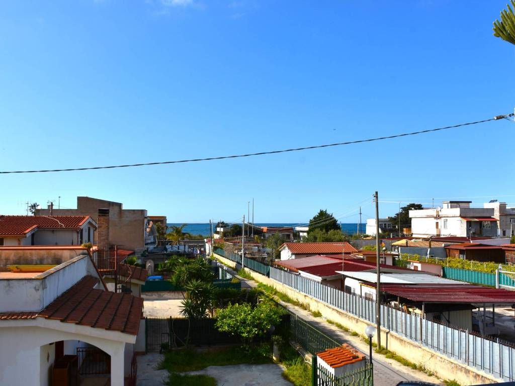 casa indipendente in vendita a Carini