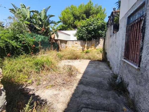 casa indipendente in vendita a Carini