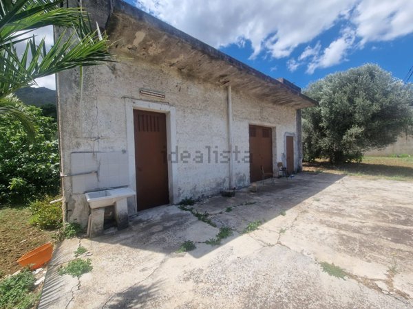 casa indipendente in vendita a Carini