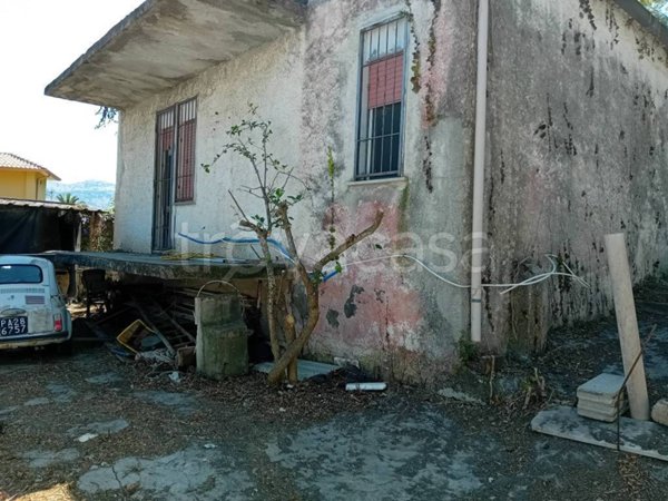casa indipendente in vendita a Carini