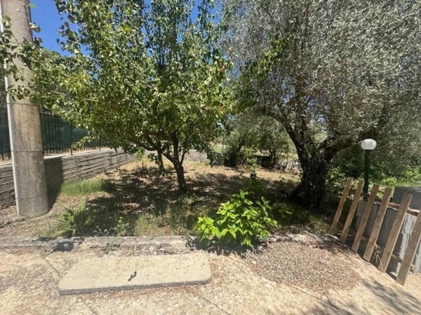 casa indipendente in vendita a Carini