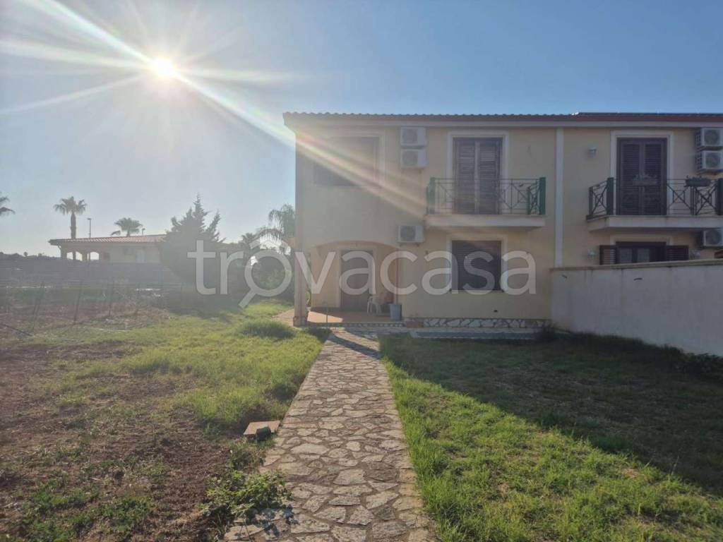casa indipendente in vendita a Carini