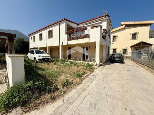 casa indipendente in vendita a Carini