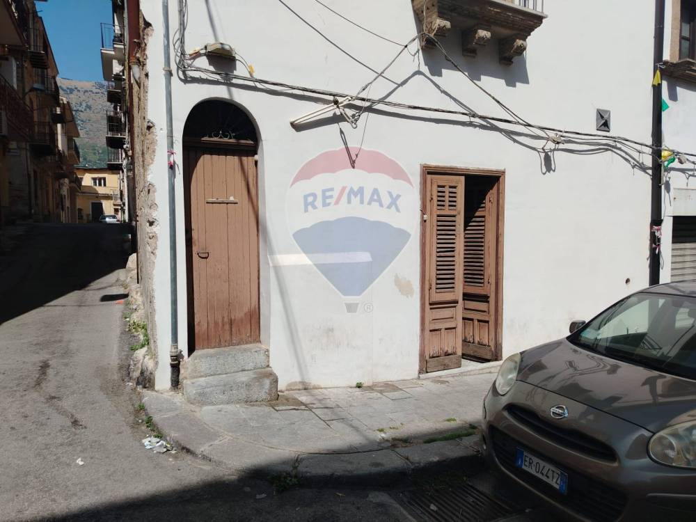 casa indipendente in vendita a Carini