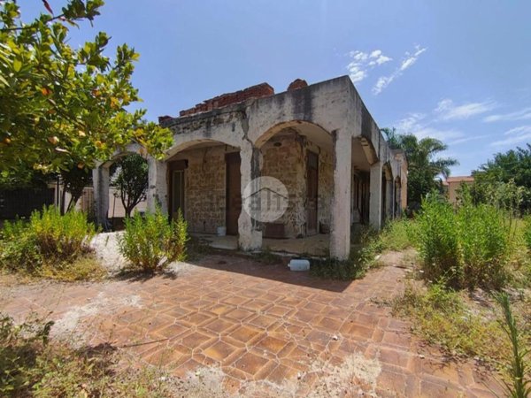 casa indipendente in vendita a Carini