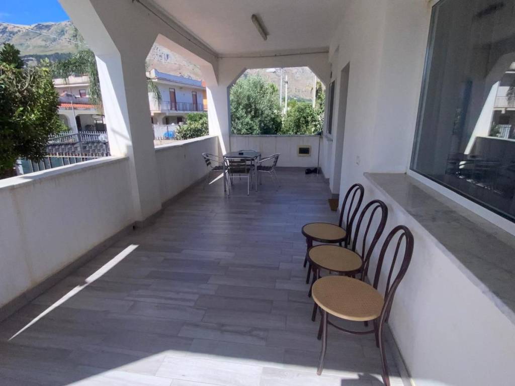 casa indipendente in vendita a Carini in zona Villagrazia di Carini