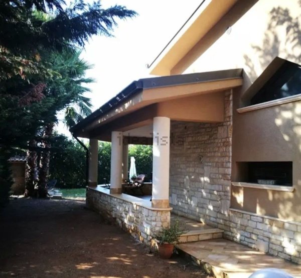 casa indipendente in vendita a Carini