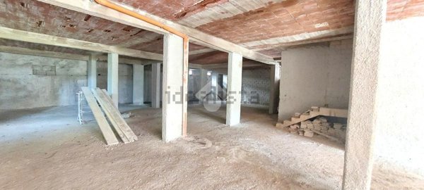 locale di sgombero in vendita a Carini