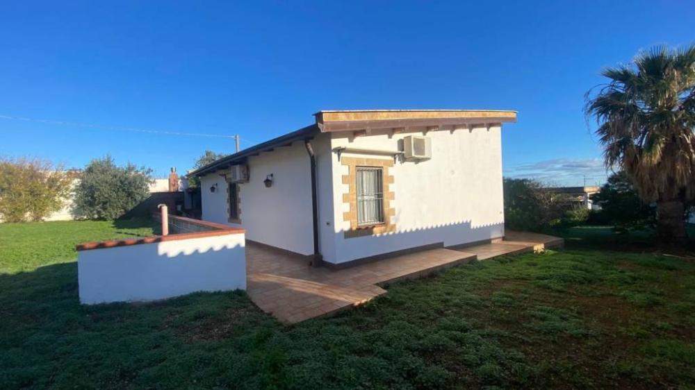 casa indipendente in vendita a Carini
