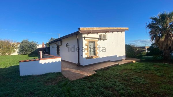 casa indipendente in vendita a Carini
