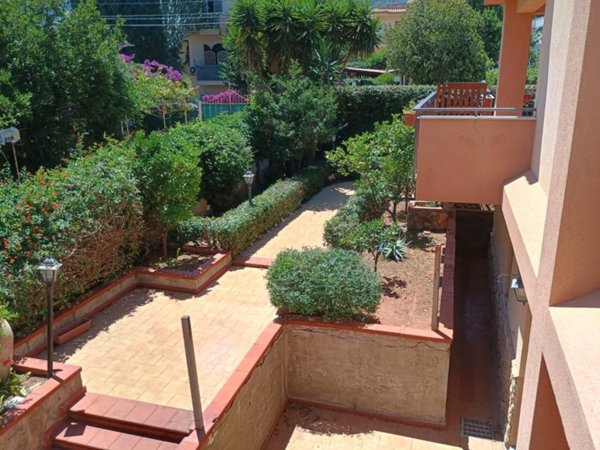 casa indipendente in vendita a Carini in zona Villagrazia di Carini