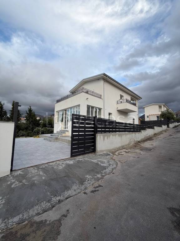 casa indipendente in vendita a Carini