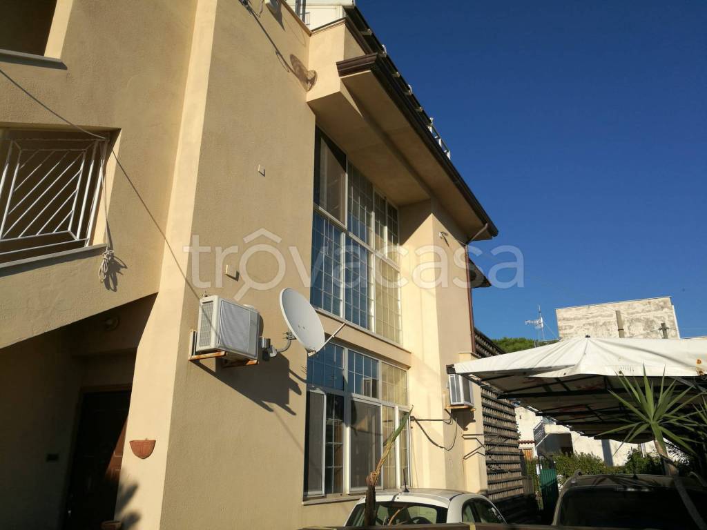 casa indipendente in vendita a Carini in zona Villagrazia di Carini