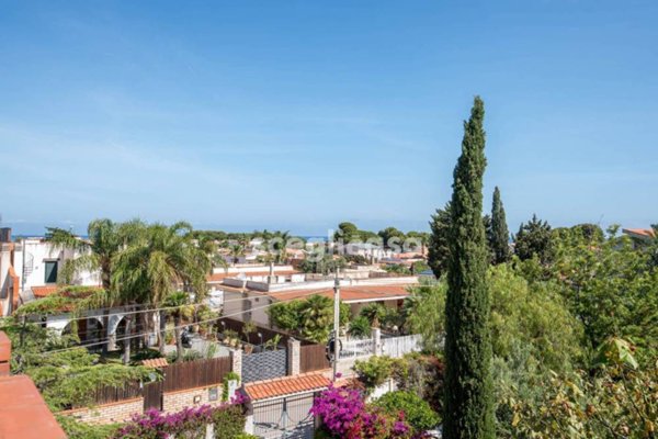 casa indipendente in vendita a Carini