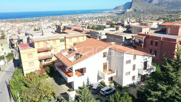 casa indipendente in vendita a Carini