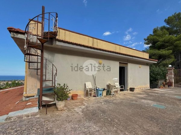 casa indipendente in vendita a Carini