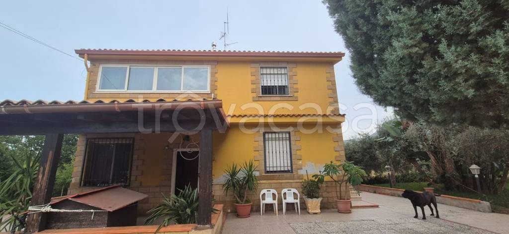 casa indipendente in vendita a Carini
