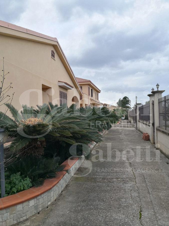 casa indipendente in vendita a Carini
