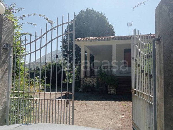 casa indipendente in vendita a Carini