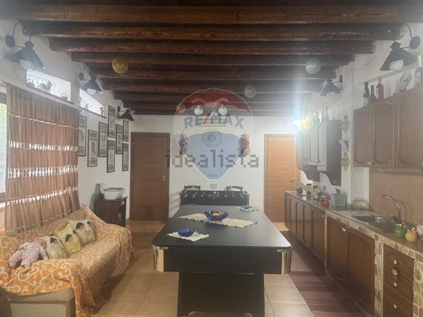 casa indipendente in vendita a Carini