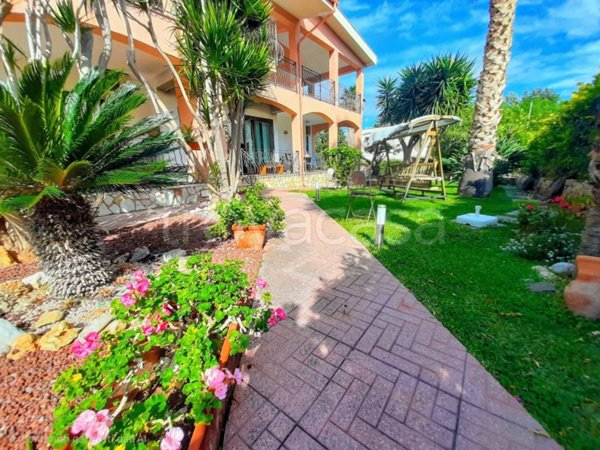 casa indipendente in vendita a Carini in zona Villagrazia di Carini