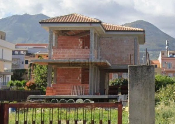 casa indipendente in vendita a Carini