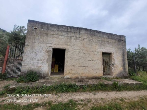 casa indipendente in vendita a Carini