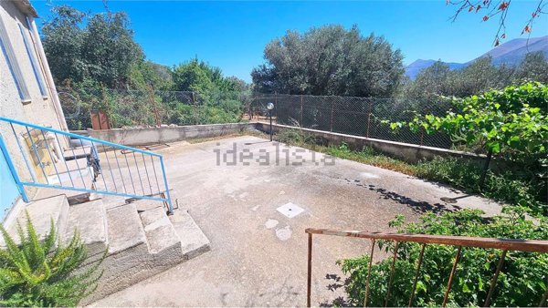 casa indipendente in vendita a Carini