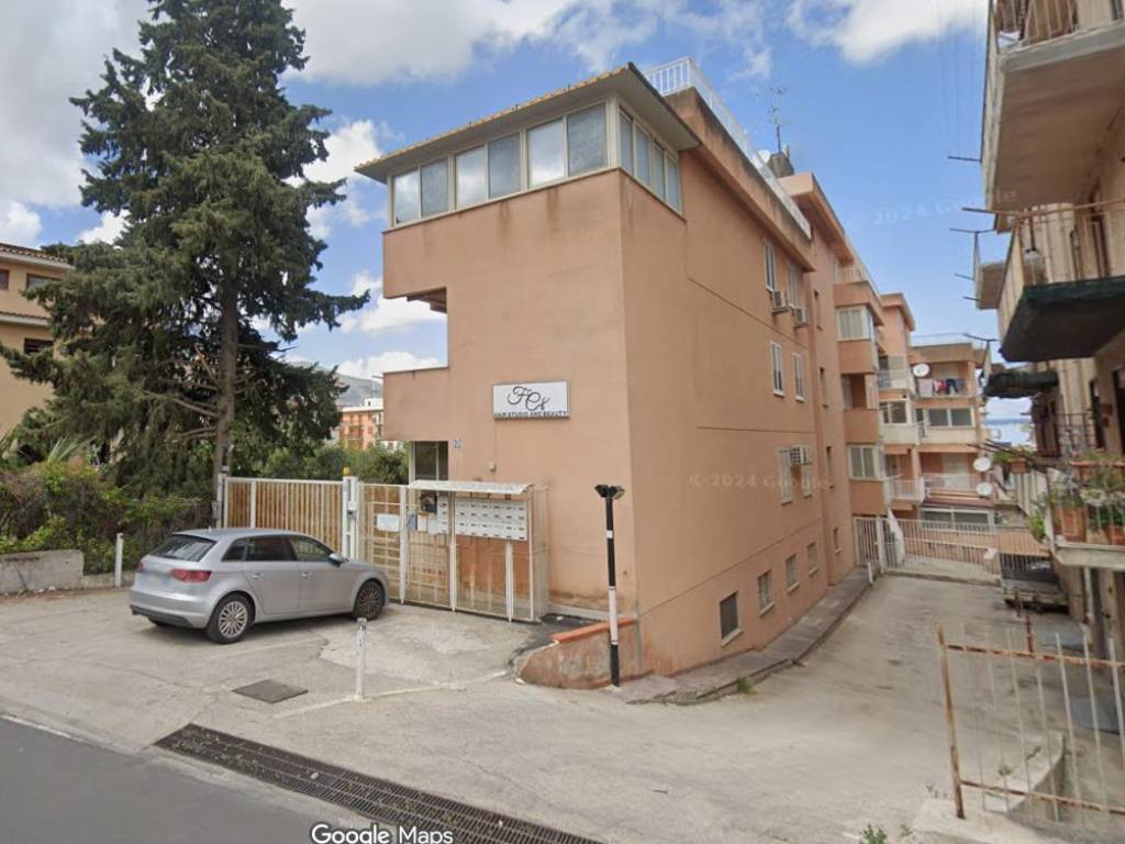 casa indipendente in vendita a Carini