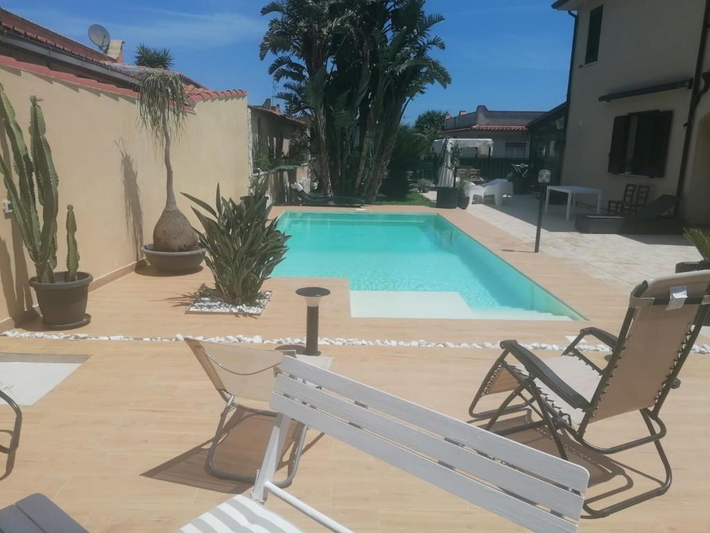 casa indipendente in vendita a Carini