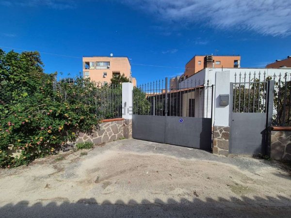 casa indipendente in vendita a Carini