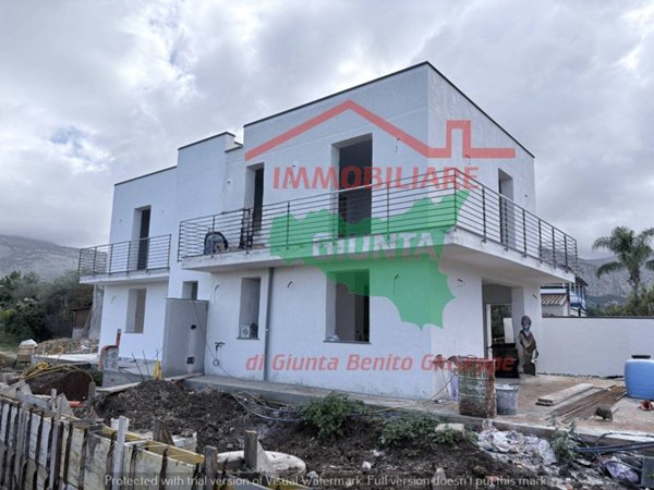 casa indipendente in vendita a Carini in zona Villagrazia di Carini