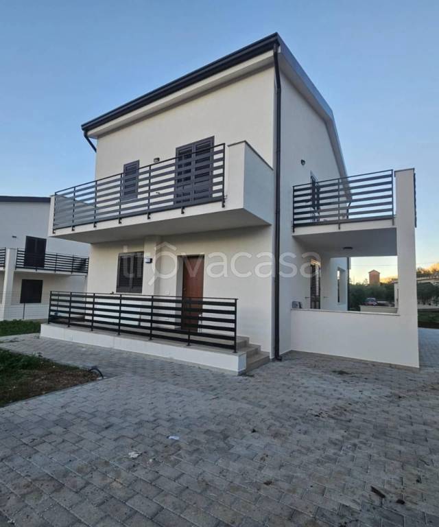 casa indipendente in vendita a Carini