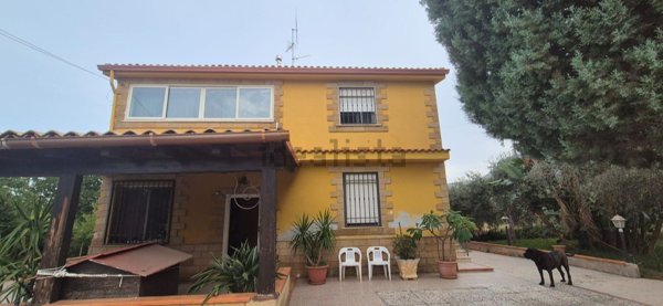 casa indipendente in vendita a Carini