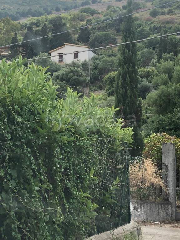 casa indipendente in vendita a Carini in zona Villagrazia di Carini