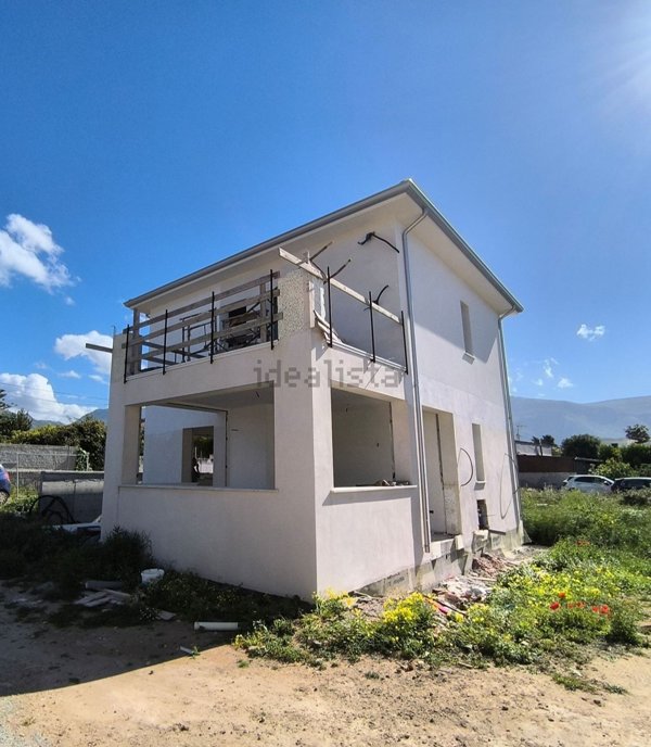 casa indipendente in vendita a Carini