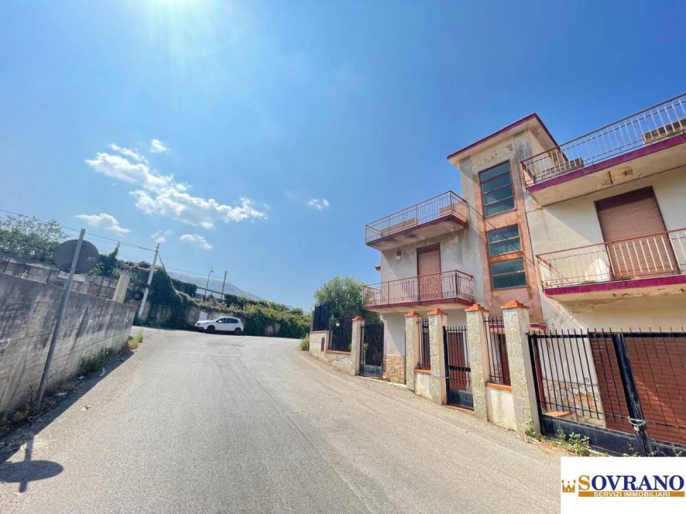 casa indipendente in vendita a Carini