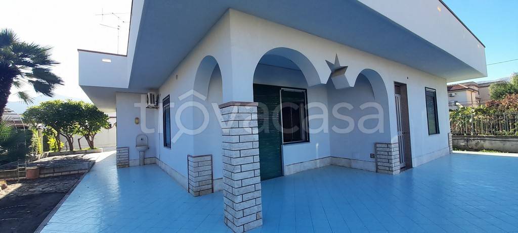 casa indipendente in vendita a Carini