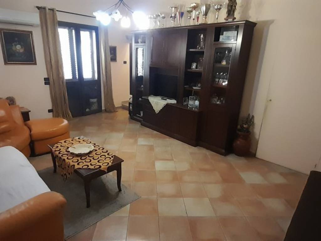 casa indipendente in vendita a Carini