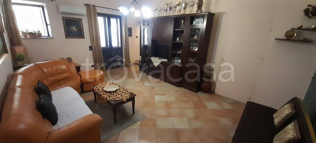 casa indipendente in vendita a Carini