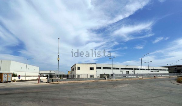 capannone in vendita a Carini